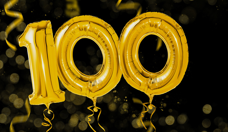 Golden balloons with copy space - Number 100