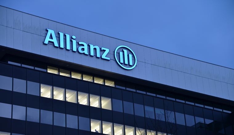 allianz, financial, financial services, asset management, global, investors, societas europaea, bank, investment, multinational, company, group, insurance, office, business, symbol, finance, signage, services, european, se, money, emblem, exterior, economy, management, asset, investment, sign, business,  international, brand, trademark, blue, logo, signet, building, night, view, scene, photograph, german, editorial, germany, Hamburg, January 2013, Photo-ID: IEC42488