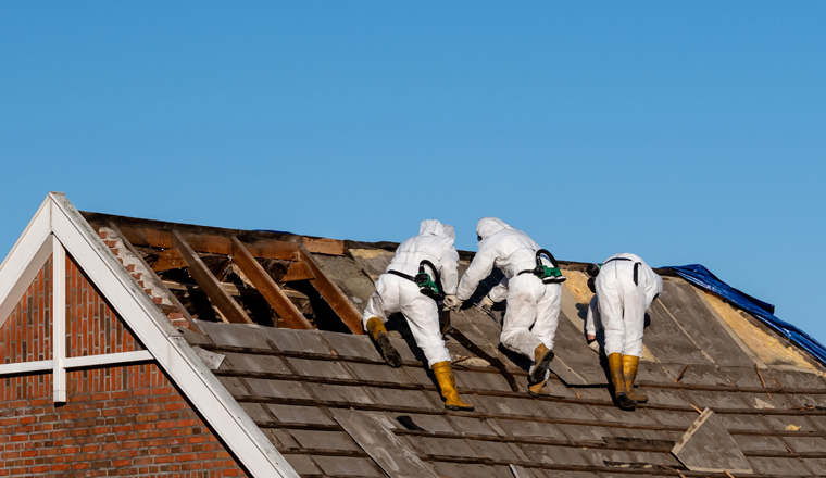 Gefahrstoffverordnung: Hohe Kosten für Wohngebäudeversicherer