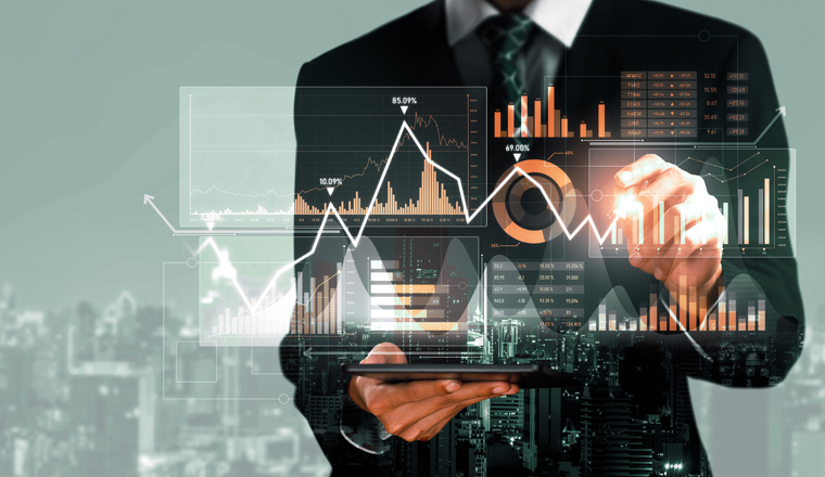 Businessman analyst working with digital finance business data graph showing technology of investment strategy for perceptive financial business decision. Digital economic analysis technology concept.