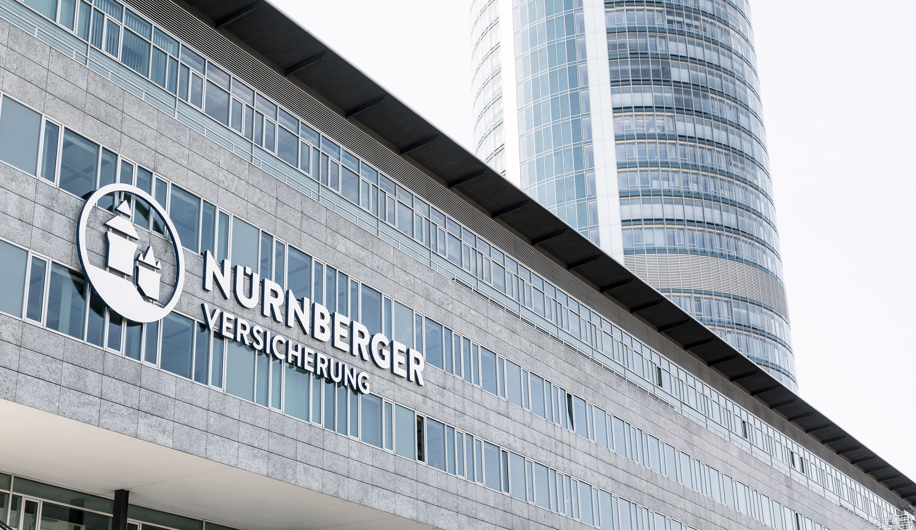 NÜRNBERGER hebt Überschussbeteiligung an