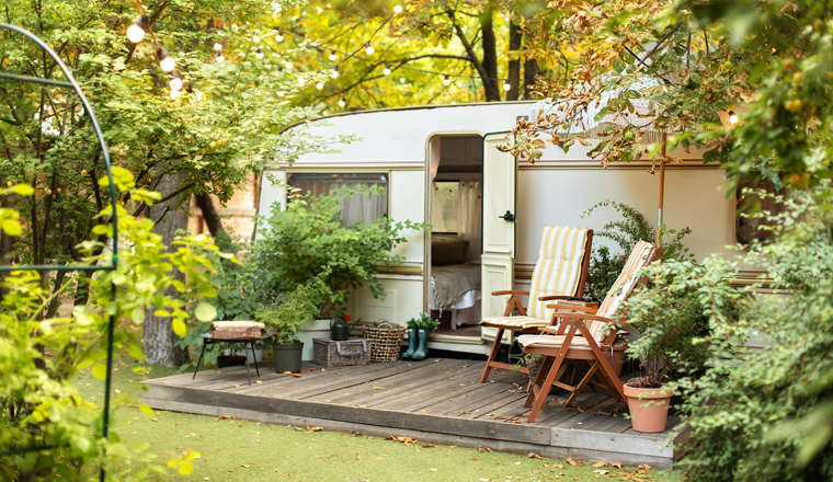 agencio mit neuer All-Risk-Deckung für Dauercamper
