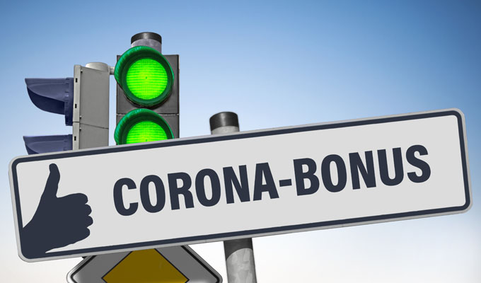 Die Corona-Pandemie wird uns bedauerlicherweise auch 2022 noch eine Weile begleiten. Ein Trostpflaster für die Belastungen, die den Arbeitnehmern durch die Pandemie entstanden sind, stellt der sogenannte Corona-Bonus dar. Er kann noch bis Ende März gewährt werden. <p><i>[Bild: © hkama – stock.adobe.com]</i>