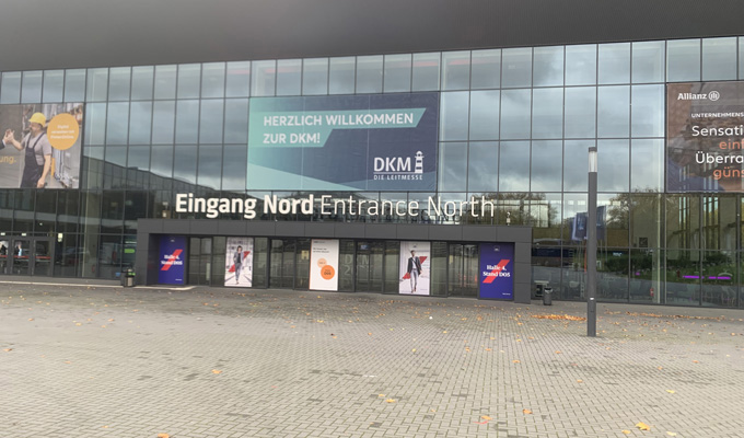Auch in diesem Jahr trifft sich die Finanz- und Versicherungsbranche auf der Leitmesse in Dortmund. Das Programm der DKM deckt wie gewohnt ein breites Themenspektrum ab und bietet jede Menge Möglichkeiten für persönlichen Austausch und Networking. 