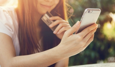 Deutsche Bank: Erstmals mehr Online-Banking via Smartphone ...
